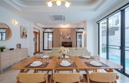 Khlong Tan Nuea Villa | Ayas Retreat - Muji Ekkamai Pool Villa with 4 bedrooms