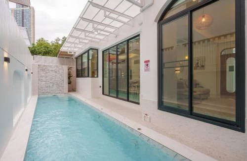 Khlong Tan Nuea Villa | Ayas Retreat - Muji Ekkamai Pool Villa with 4 bedrooms