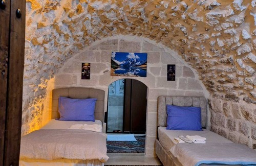 Artuklu Hotel | Aydın bey konağı