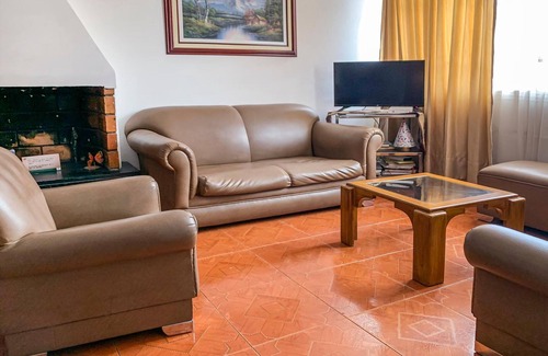 La Castellana Hotel | Ayenda 1079 Bogotá Alpes Polo Club