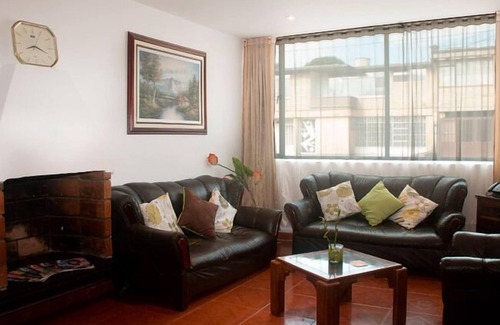 La Castellana Hotel | Ayenda 1079 Bogotá Alpes Polo Club