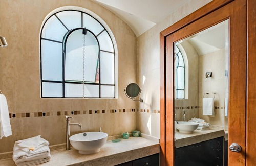 La Condesa Hotel | Ayenda Casa Gubidxa