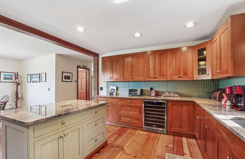Stowe Hollow House | Ayers Farm Cottage: 4 br, wood fireplace, a/c, pet friendly