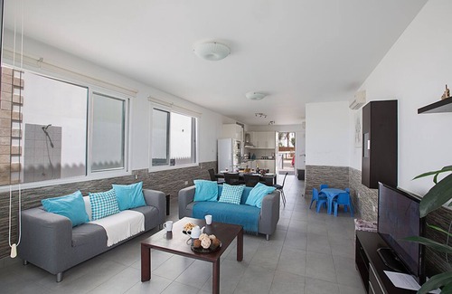 Ayia Thekla Cottage | Ayia Napa Holiday Villa GV13 - a villa that sleeps 6 guests in 3 bedrooms