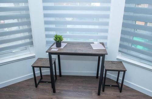 Aylesbury Apartment | Aylesbury Apartment 1 with free parking