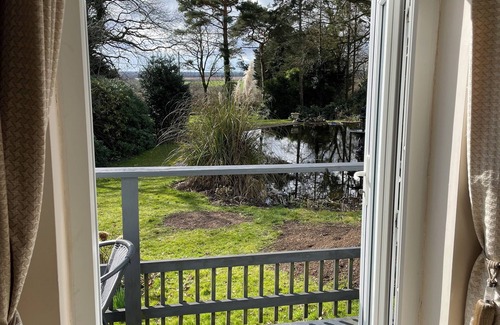 Cromer Apartment | Aylesbury Suite near Cromer and Sheringham for up to 4 persons. Pet friendly