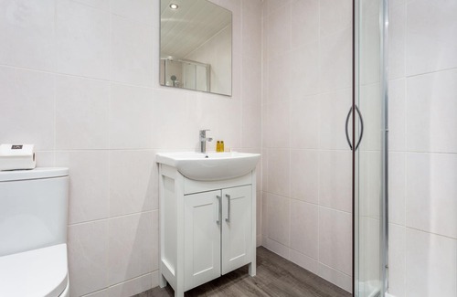 Ayr Apartment | Ayr Retreat - Donnini Apartments