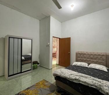 Tanah Merah House | AZ Homestay