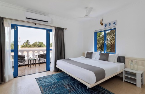 Fatrade Hotel | Azalea By Stone Wood Carmona