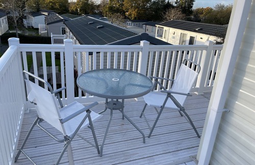 Hamworthy House | Azalea lovely dog free caravan on Rockley Park, Poole