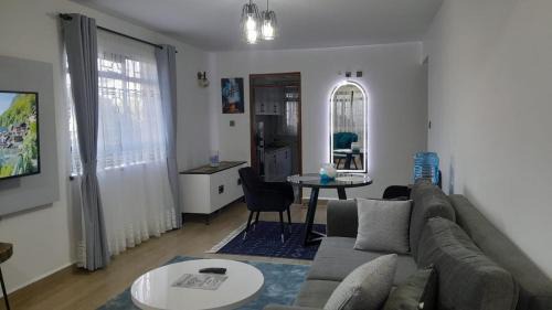 Nairobi Apartment | Azania Sana Homes Opposite Movenpick Hotel 10 minutes to the city Centre