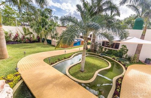 Alfredo V. Bonfil Villa | Azcapri Villa Boutique & Spa #8 Squid -4 Double Beds-