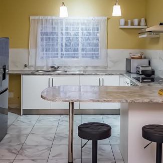 Greater Johannesburg Metropolitan Area Apartment | Azies - The Willows