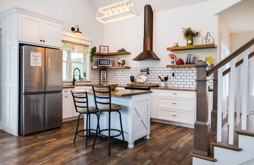 Wellsboro House | Azur Hillside Haven: A Perfect Wellsboro Getaway!