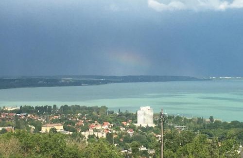 Balatonalmadi Apartment | Azur Villa 1 - Panoramic Escape