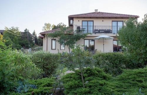 Balatonalmadi Apartment | Azur Villa 2 - Panoramic Escape