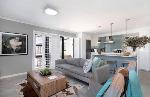 Big Bay Apartment | Azure 220 Stylish APT - battery for load shedding