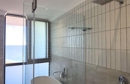 Pinnacle Point House | Azure Escape