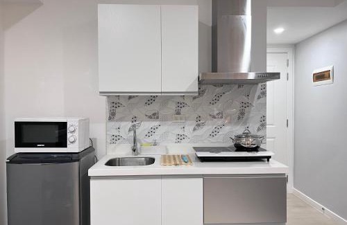 Don Bosco Apartment | Azure Lovely and Refreshing 1 Bedroom Suite