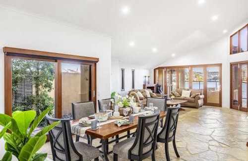 Paradise Point House | Azure Majesty Luxe Waterfront Mansion Redefined