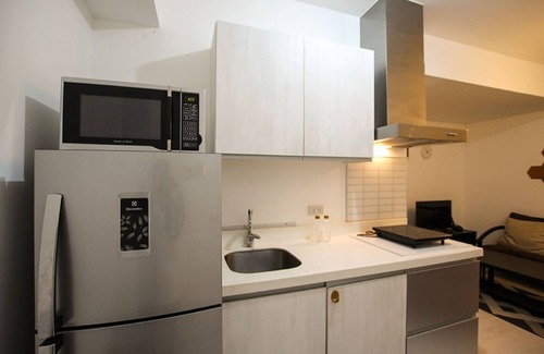 Paranaque Apartment | Azure Urban Resort Residences