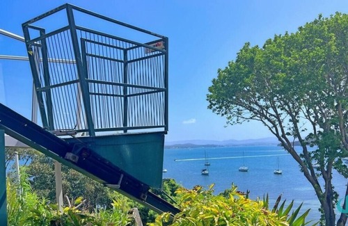 Belmont House | Azure Vista - waterfront, stunning views