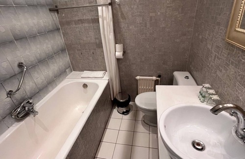 Cannes City Centre Hotel | Azurene Royal Hotel