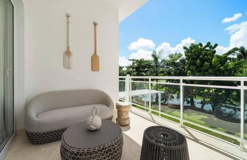 Punta Cana Apartment | Bávaro, Cocotal Stylish 2 Bdr- Pool & Near Beach
