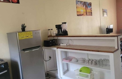Coxen Hole Hotel | B Apart Hotel