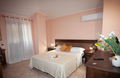 Ricadi Bed & Breakfast | B&B Casale Pietrantica Tropea