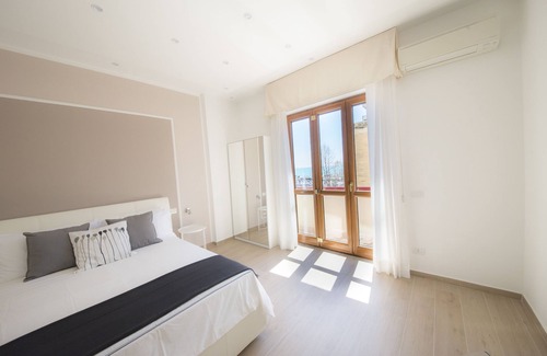 Salerno House | B&B Chérie - Centro di Salerno
