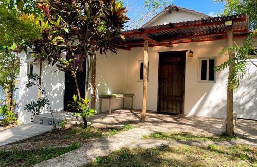 Flores Cabin | B&B Del Lago