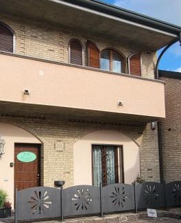 Cornaredo Bed & Breakfast | B&B FlOWER 2