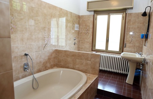 Maggiolina Bed & Breakfast | B&B Hotel Bicocca
