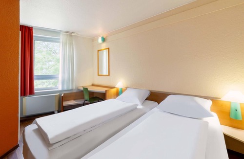 Kortumpark Hotel | B&B HOTEL Bochum Hbf-Süd