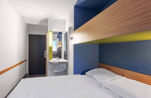 Erlangen Hotel | B&B HOTEL Erlangen-Tennenlohe
