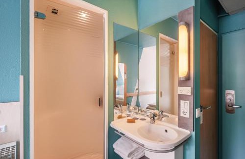 Gremberghoven Hotel | B&B HOTEL Köln-Porz