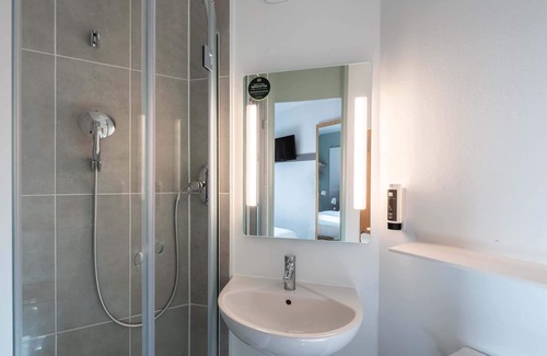 Lezennes Hotel | B&B HOTEL Lille Lezennes Stade Pierre Mauroy