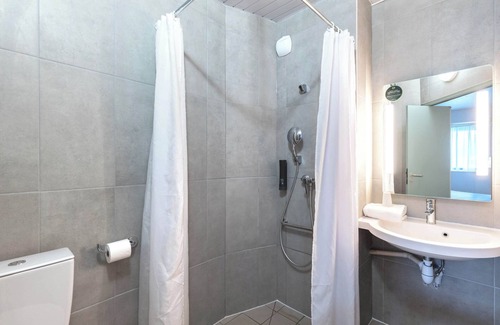 Lezennes Hotel | B&B HOTEL Lille Lezennes Stade Pierre Mauroy