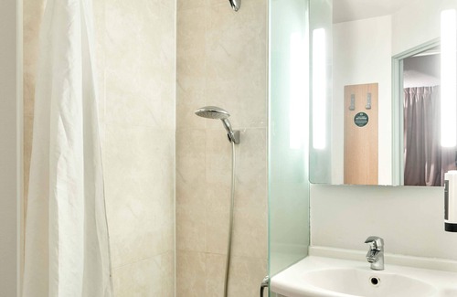 Linas Hotel | B&B HOTEL Montlhéry
