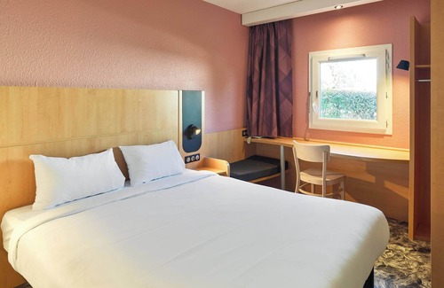 Rungis Hotel | B&B HOTEL Orly Rungis Aéroport 3 étoiles