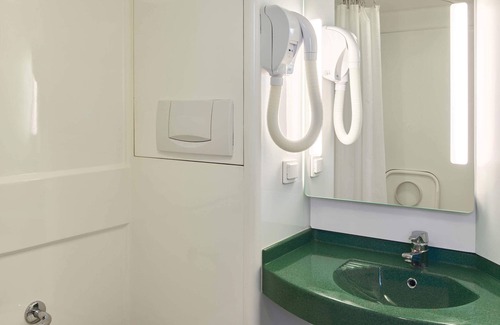 Roissy-en-France Hotel | B&B HOTEL Paris Nord 2 CDG Aéroport