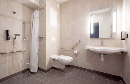 Toulon Hotel | B&B HOTEL Toulon Centre Gare