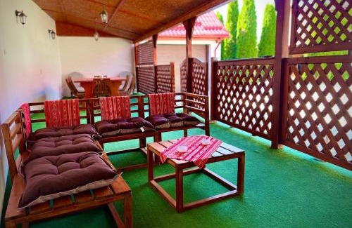 Obreja Apartment | B&B House