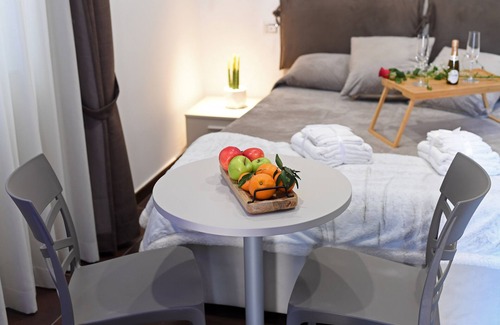 Historical Downtown Salerno Bed & Breakfast | B&B In Centro Storico Salerno