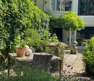 Binnenstad Bed & Breakfast | B&B Montancourt-Middelburg