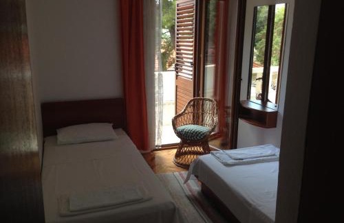 Sveta Nedjelja Bed & Breakfast | B&B Pansion Jure Matijević