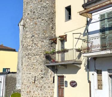 Aulla Bed & Breakfast | B&B Torre di San Caprasio Art Studio