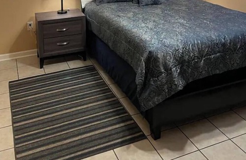 Shenandoah House | B Centrally located.13mi to LSU. Min from Woman’s.n