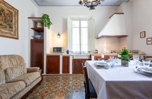 Orentano Apartment | B&G Corte Menconi - Apartment Iris